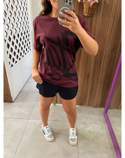 Camiseta Feminina Oversized em Malhão Colcci CLC -... - Closet