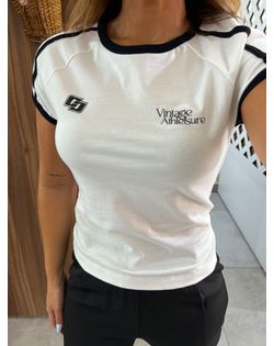 Camiseta Slim Vintage Com Estampa Colcci - 8748548... - Closet