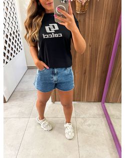 Camiseta Comfort Com Logo Relevo Preta Colcci - 2... - Closet