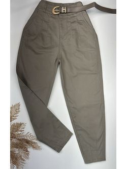 Calça Cenoura com Cinto Cinza
