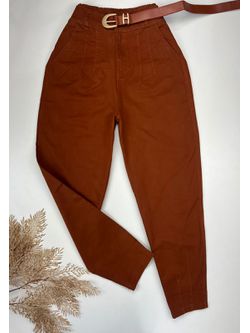 Calça Cenoura com Cinto Terra Cota