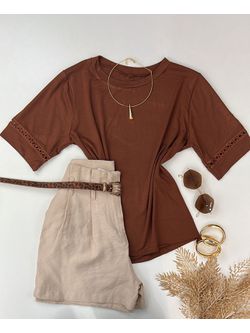 Blusa Manga com Detalhe Guipir Marrom - LOJA ANDRESSA FREITAS