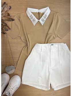 Blusa Gola Polo Com pedrarias Bege - LOJA ANDRESSA FREITAS