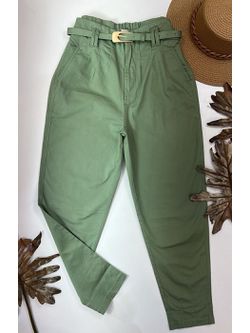 Calça Cenoura com Cinto Dourado Verde 