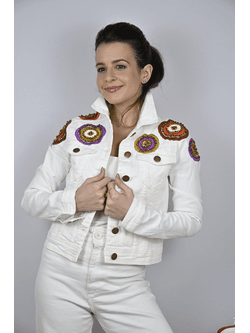 Jaqueta Jeans Off White Modelo Alexandria - BIAAGUILA