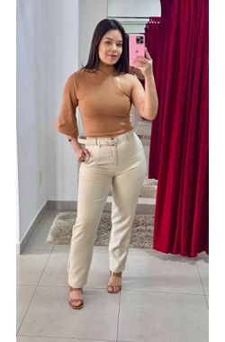 Calça Alfaiataria Cenoura Com Cinto - NUDE - 7119... - Madame Chérie