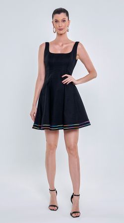 Vestido Curto C/ Recortes E Bordado - LENITA