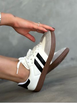 Tênis samba branco e preto