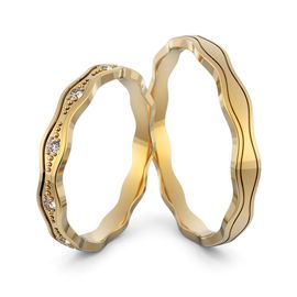 Alianças Delicada Ondas Suaves - Diamantes e Bolinhas de Ouro - Ouro18k 750 - Helder Joalheiros