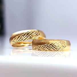Aparador de Aliança para noivado e Casamento em Ouro 18k Diamantado - Helder Joalheiros