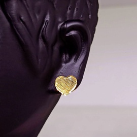 Brinco em Ouro 18k Coração Chapa Escovada - Helder Joalheiros