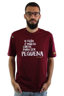 Camiseta Disraeli Bordô - Tertúlia Produtos Literários