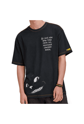 Camiseta Mundo Alice Gato - Preta - Tertúlia Produtos Literários