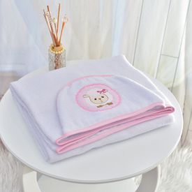 Toalha Bebê Retangular GG Com Forro e Capuz Ovelinha Com Moldura Rosa - TexNew Bebê
