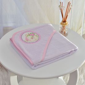Toalha Bebê Quadrada Com Forro e Capuz Ursinha Com Flores Moldura Rosa - TexNew Bebê