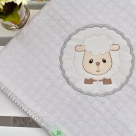 Manta Bebê Piquet Carneirinho Moldura Cinza - TexNew Bebê