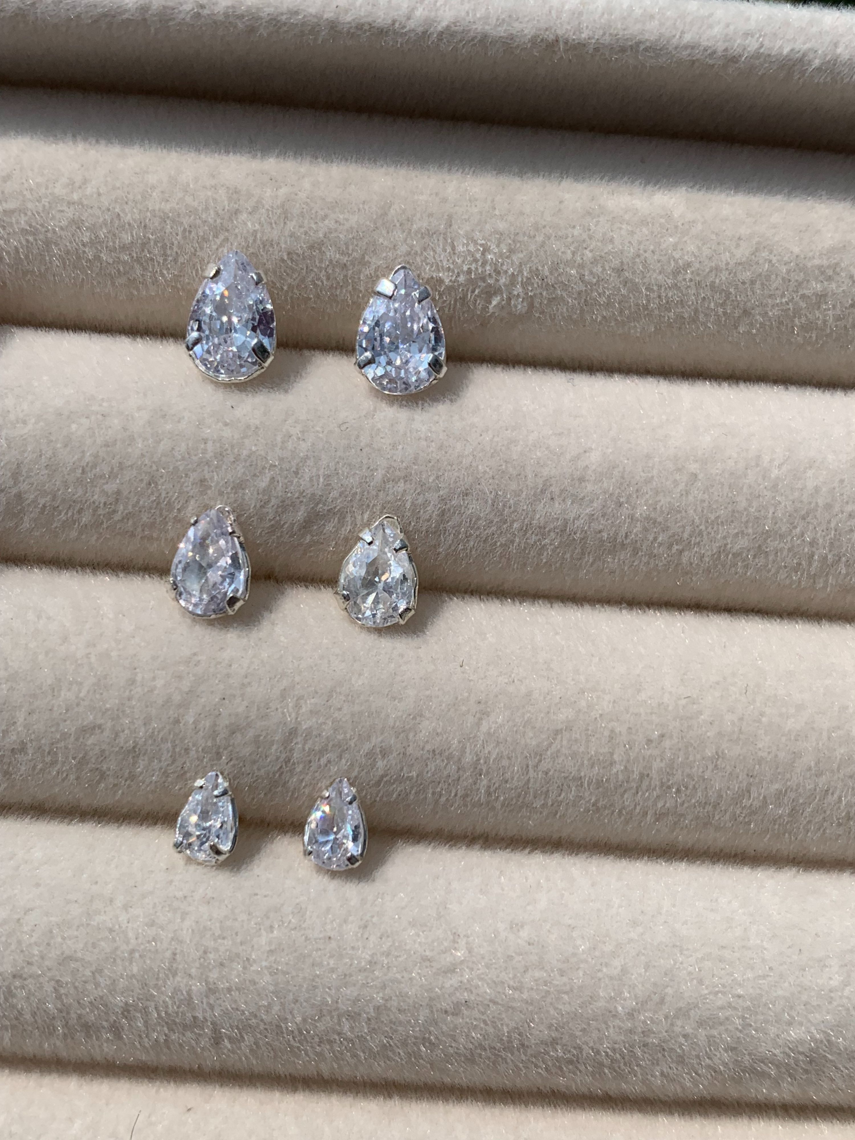 Brinco Gota Cristal Trio - AURI PRATAS