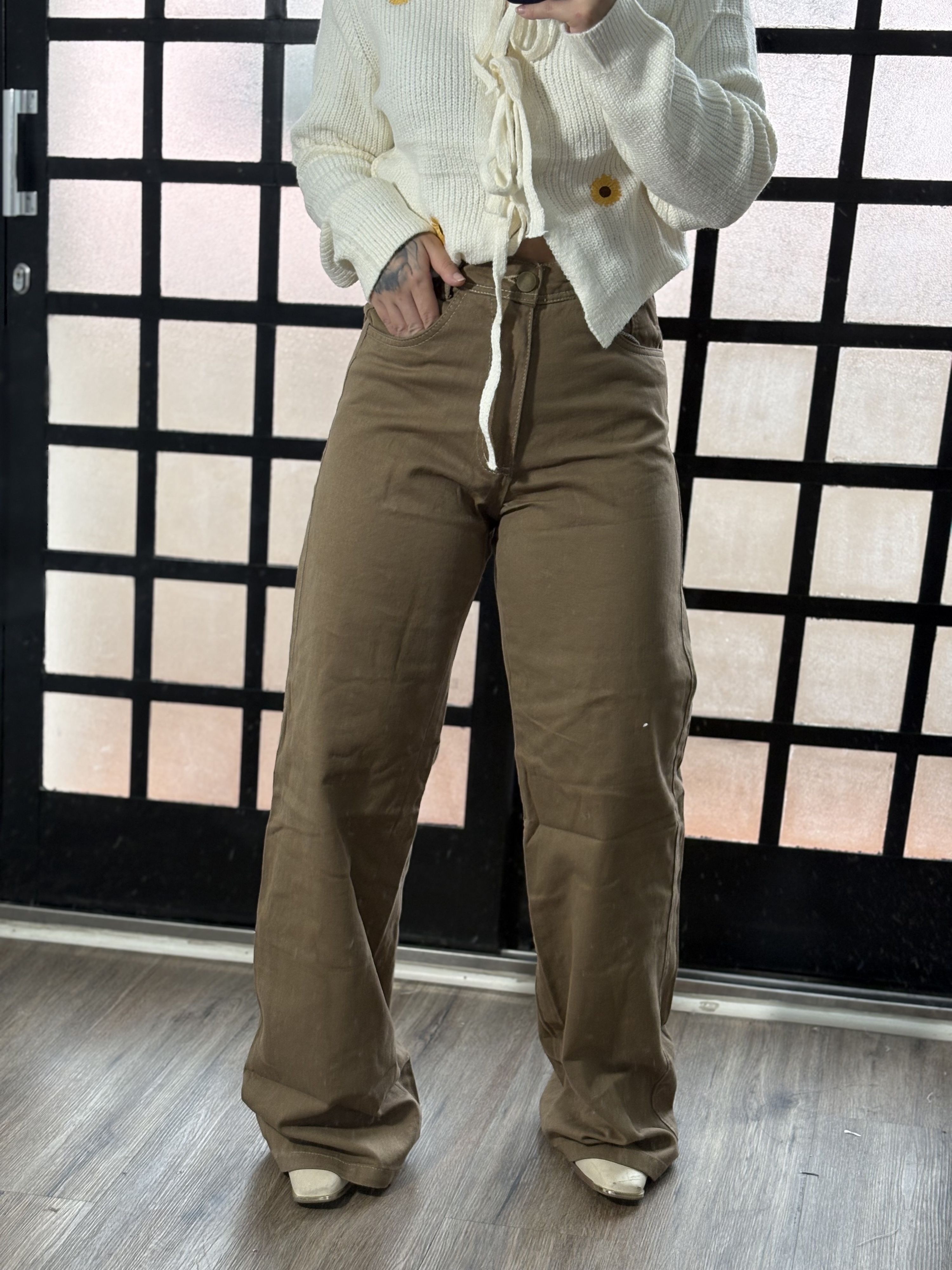 Calça jeans wide leg Victoria - marrom