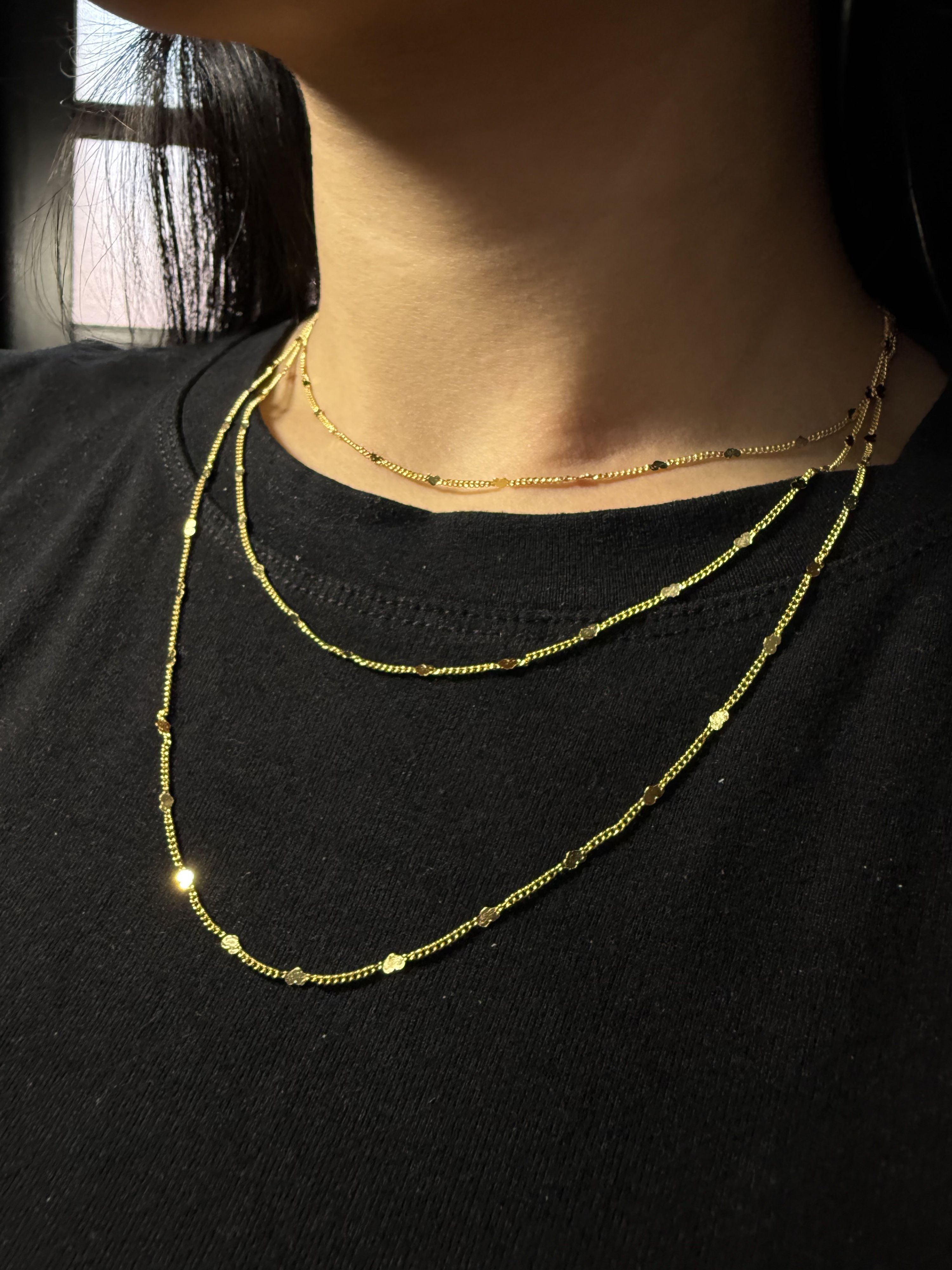Colar delicado 3 fios dourado 