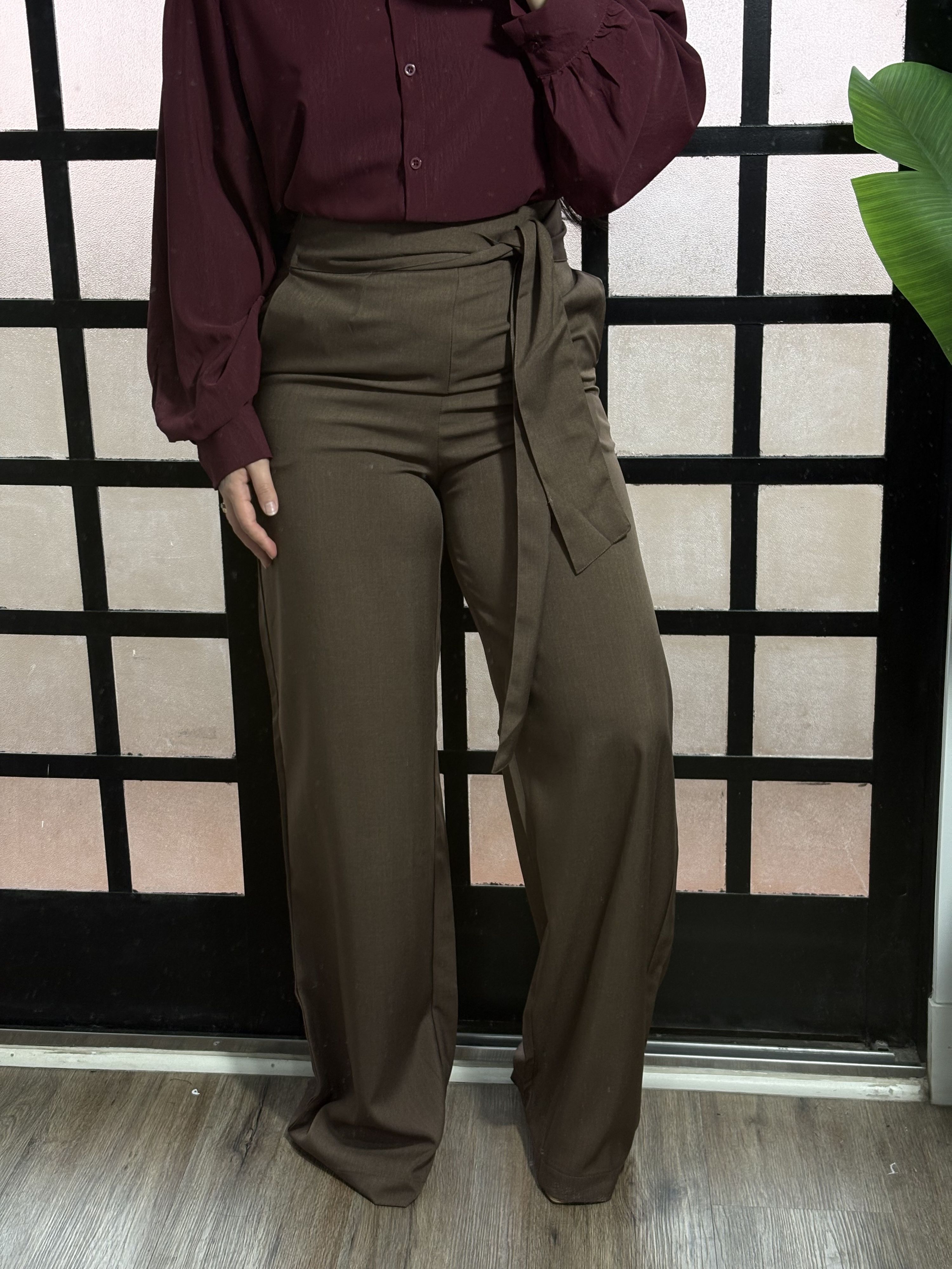 Calça alfaiataria Karol 1656 - Marrom Escuro