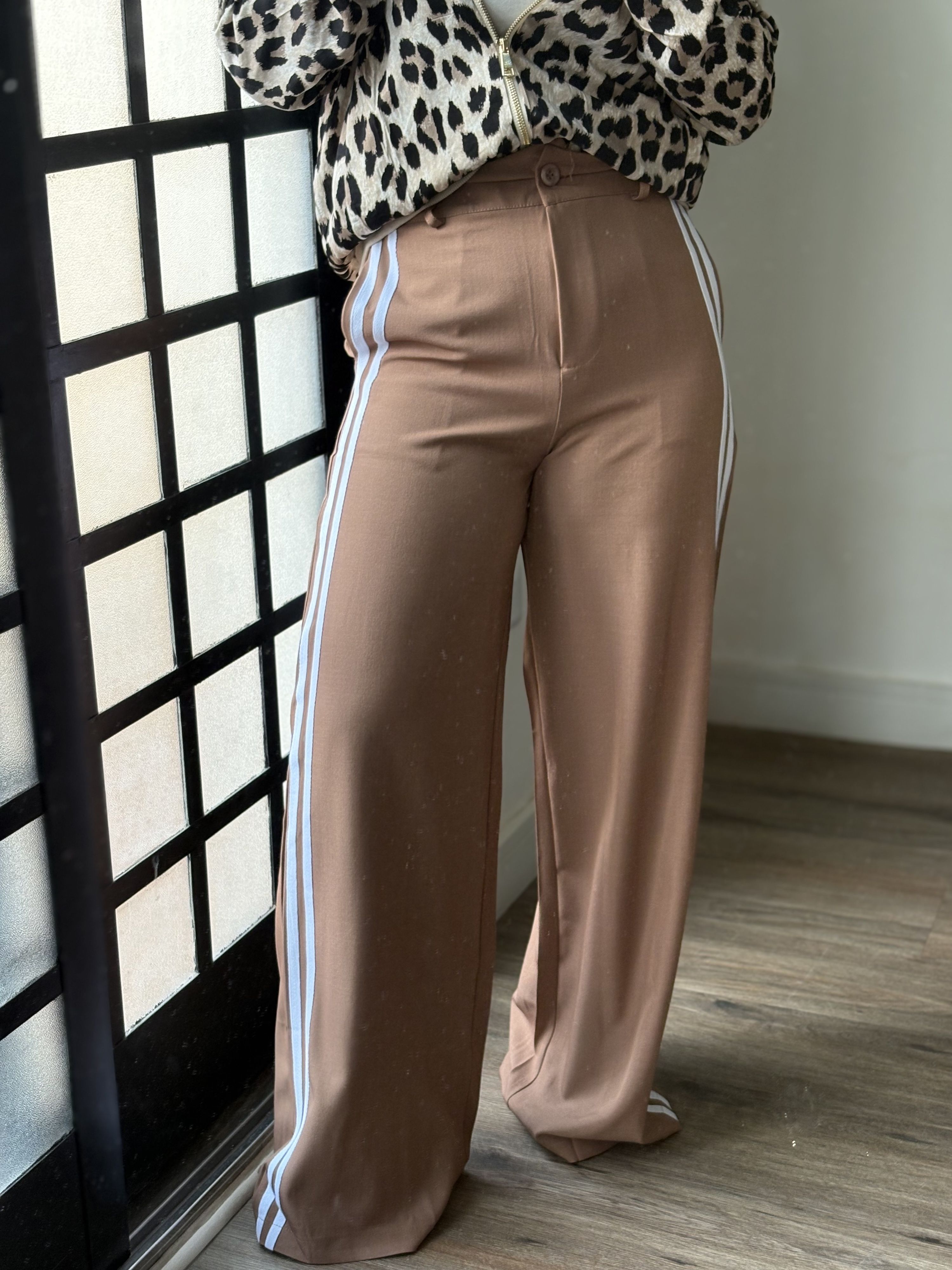 Calça Alfaiataria Raquel 1604 - Marrom Claro 