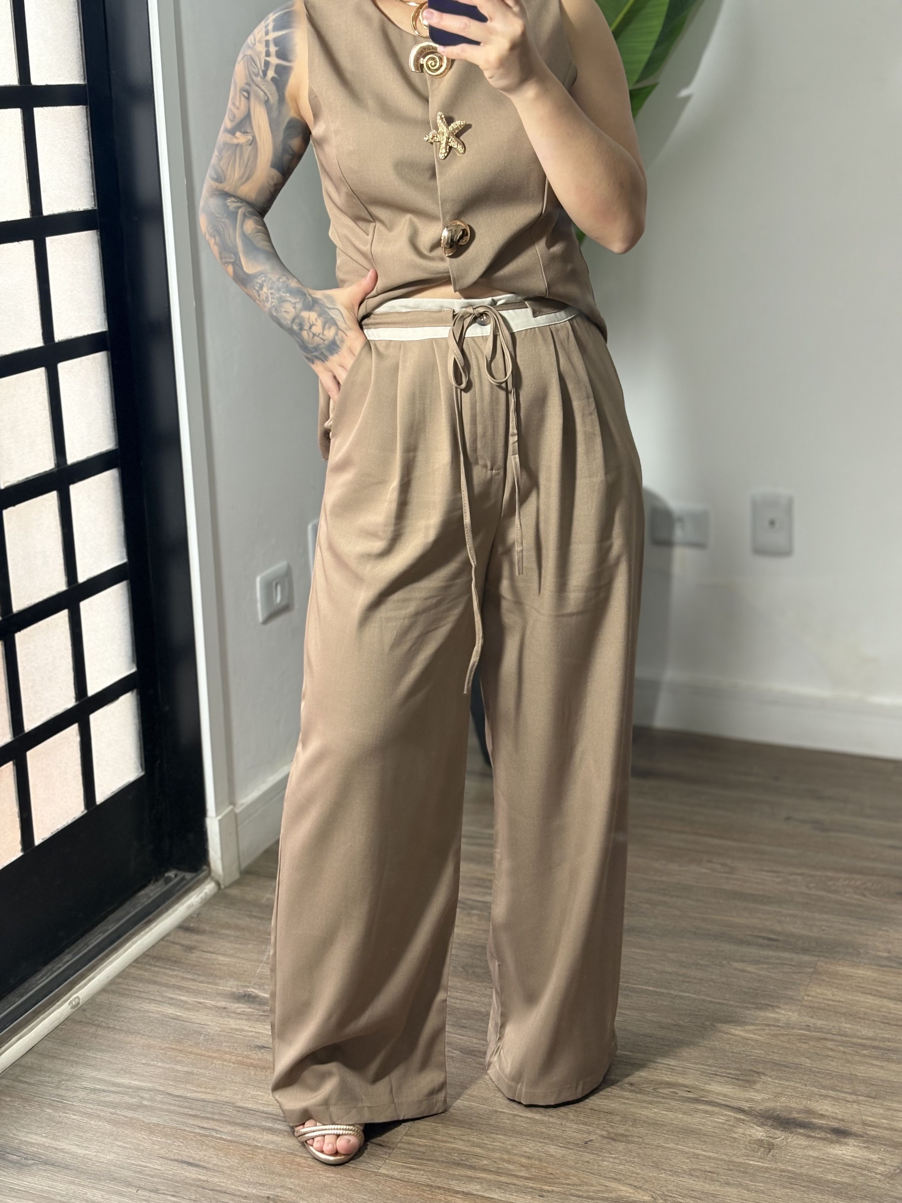 Calça Pantalona Bella 189 - Marrom Claro 