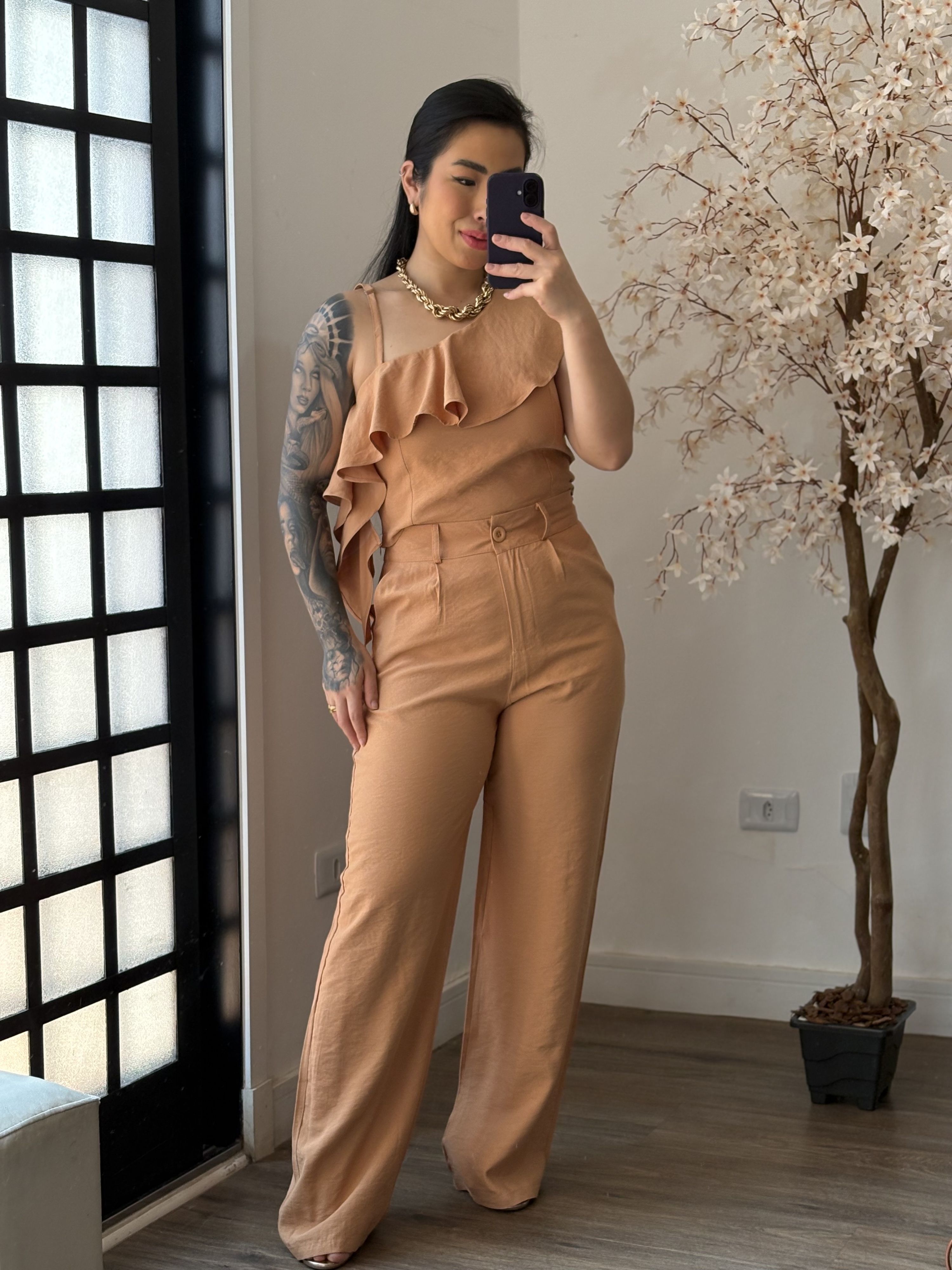 Conjunto Pantalona Babado Maria Liz Y493 - Caramel...