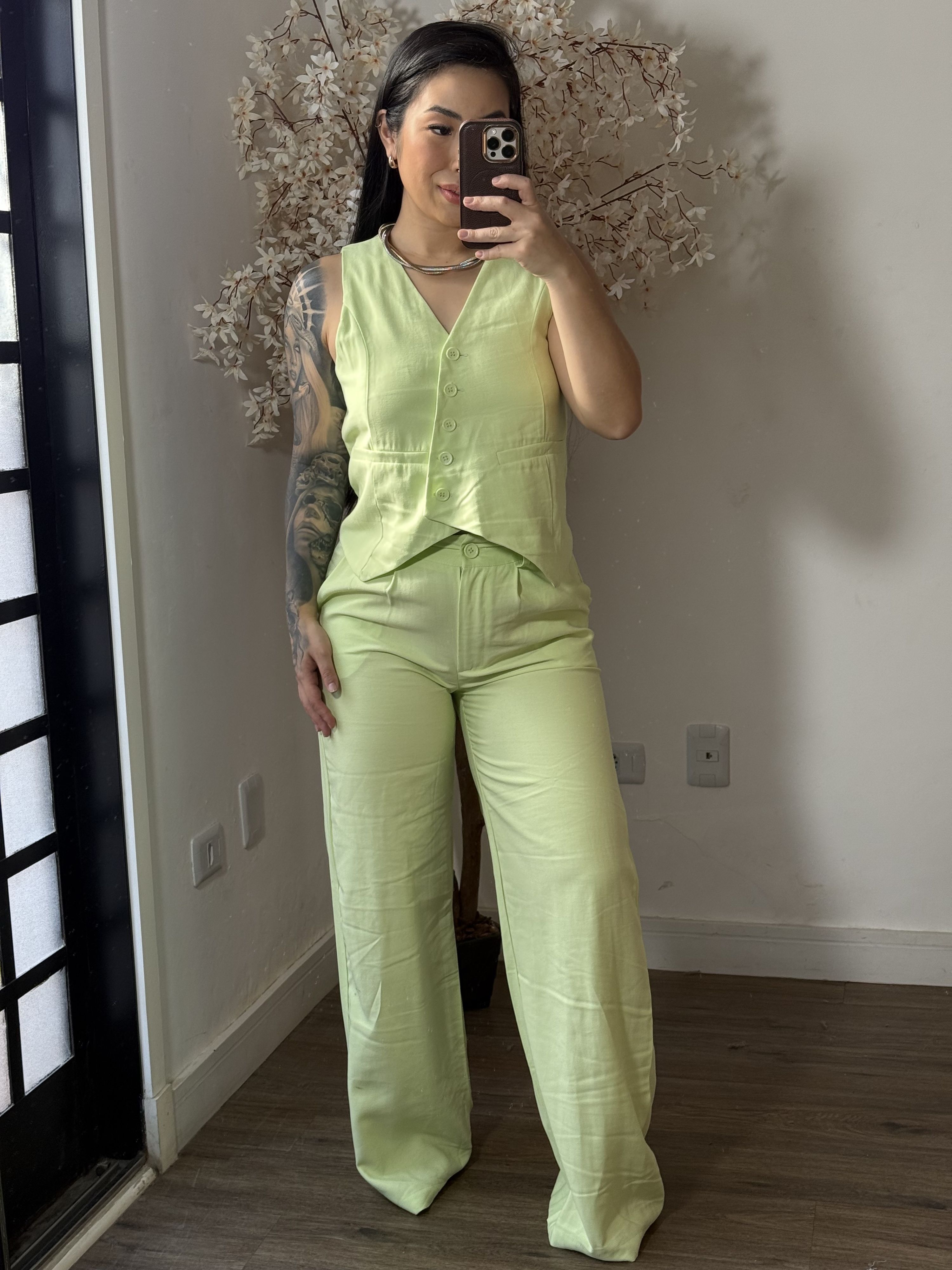 Conjunto Calça com Colete Allany 0002 - Verde Clar...