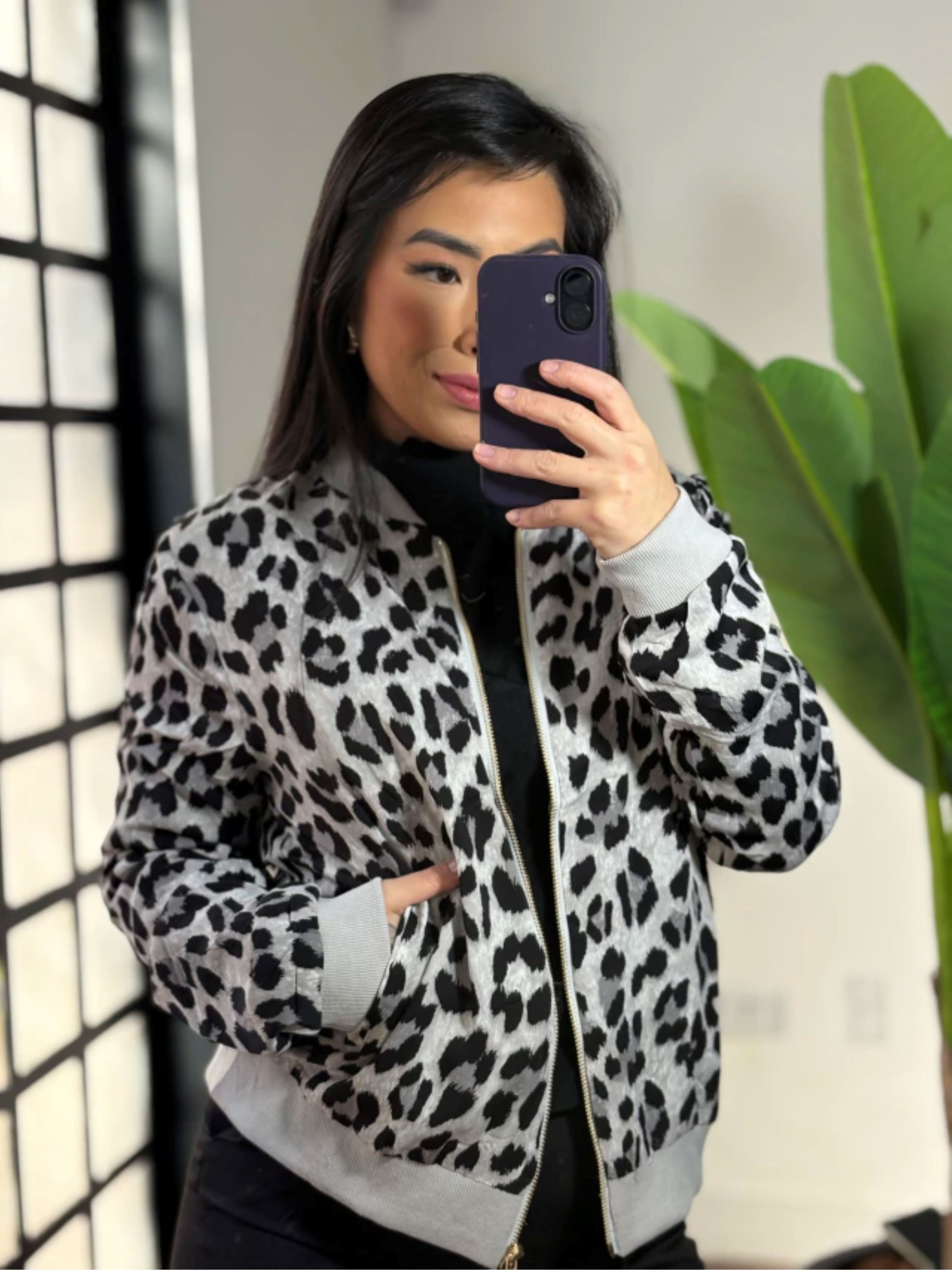 Bomber animal print acetinada Ana Clara 3234- Cinza
