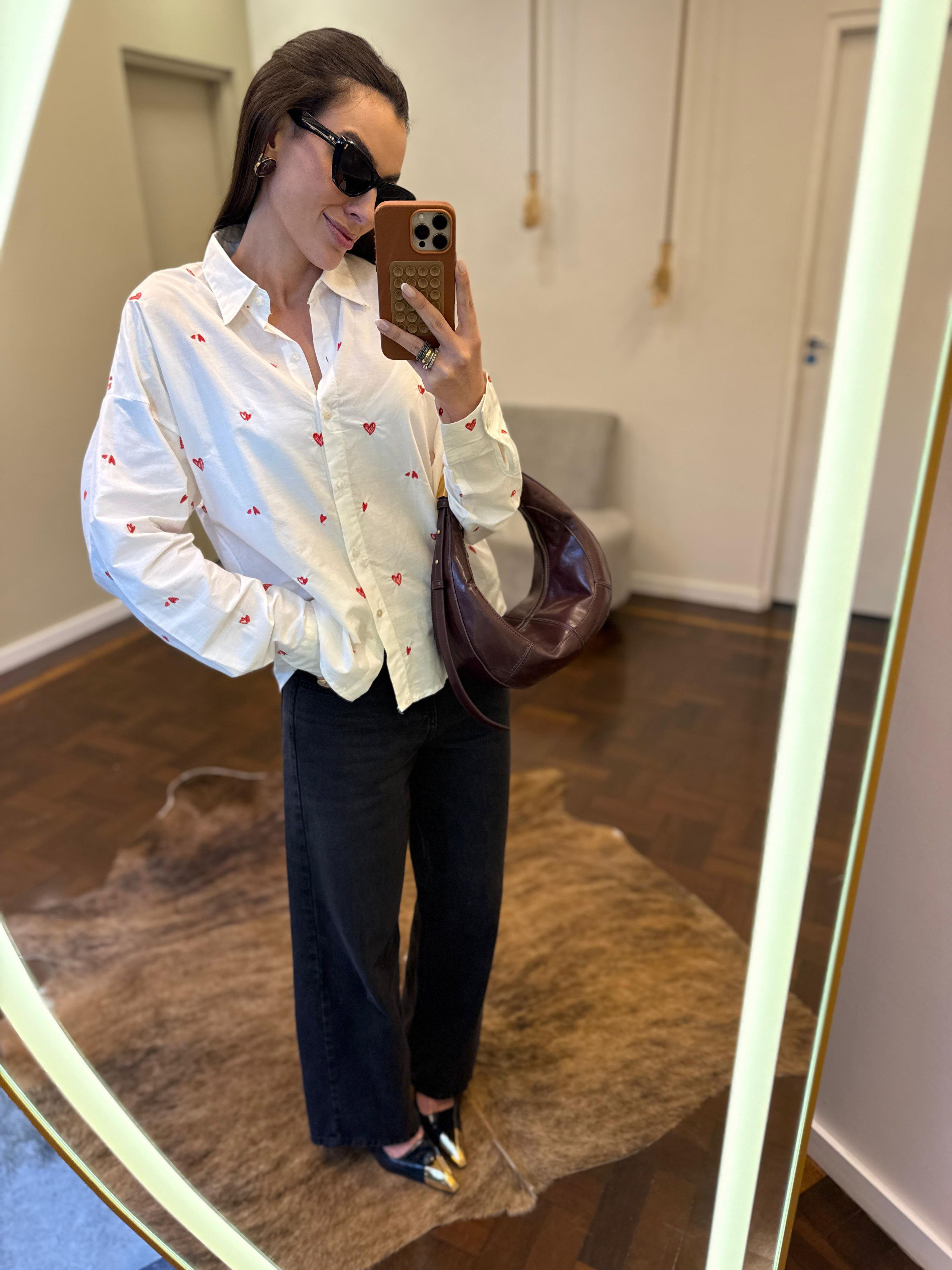 Camisa Tricoline Bordado Coração