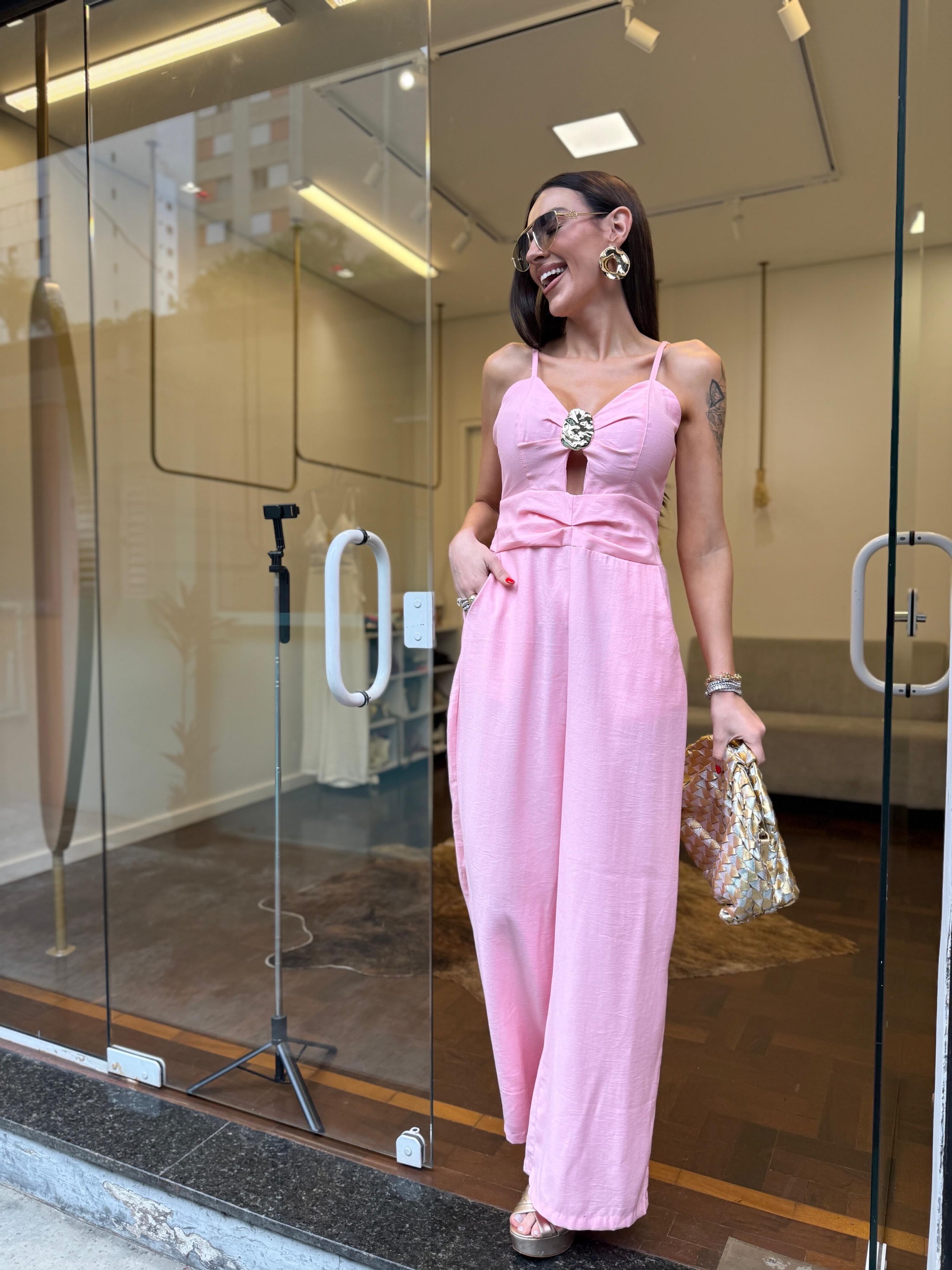 Macacão Alfaiataria Marrante Detalhe Orgânico - Ro...