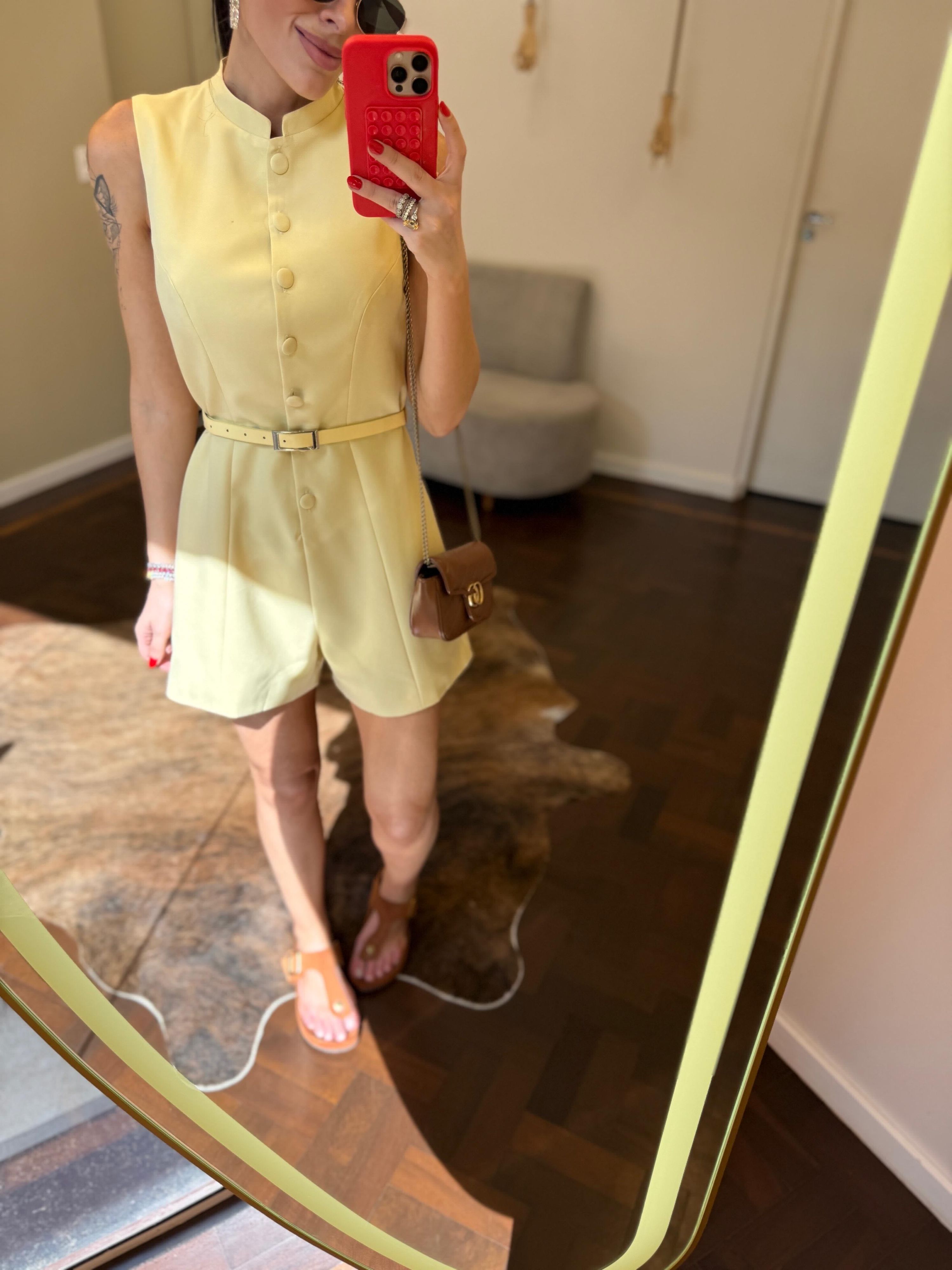 Macaquinho Alfaiataria Olívia - Amarelo