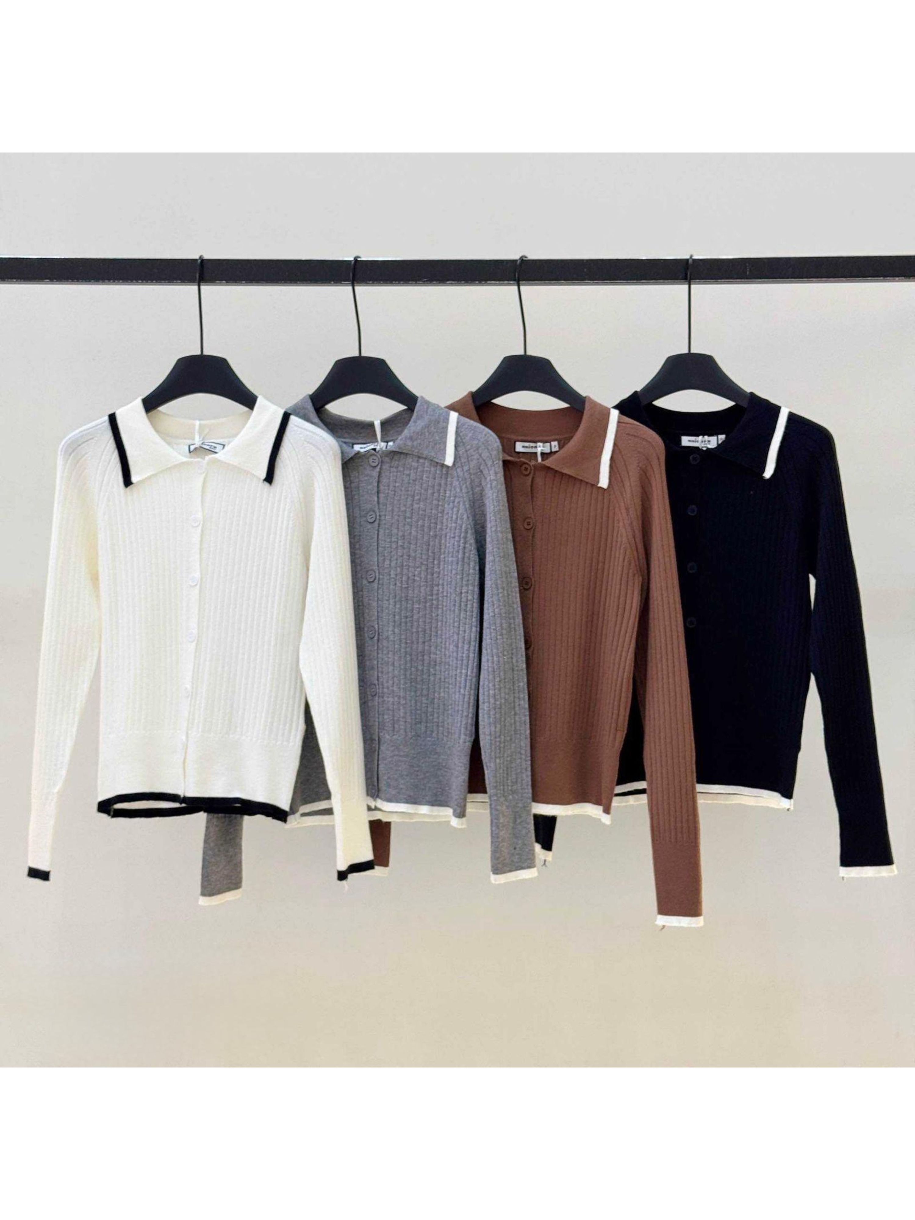 Blusa Tricot Formato Cardigã Polo Bicolor