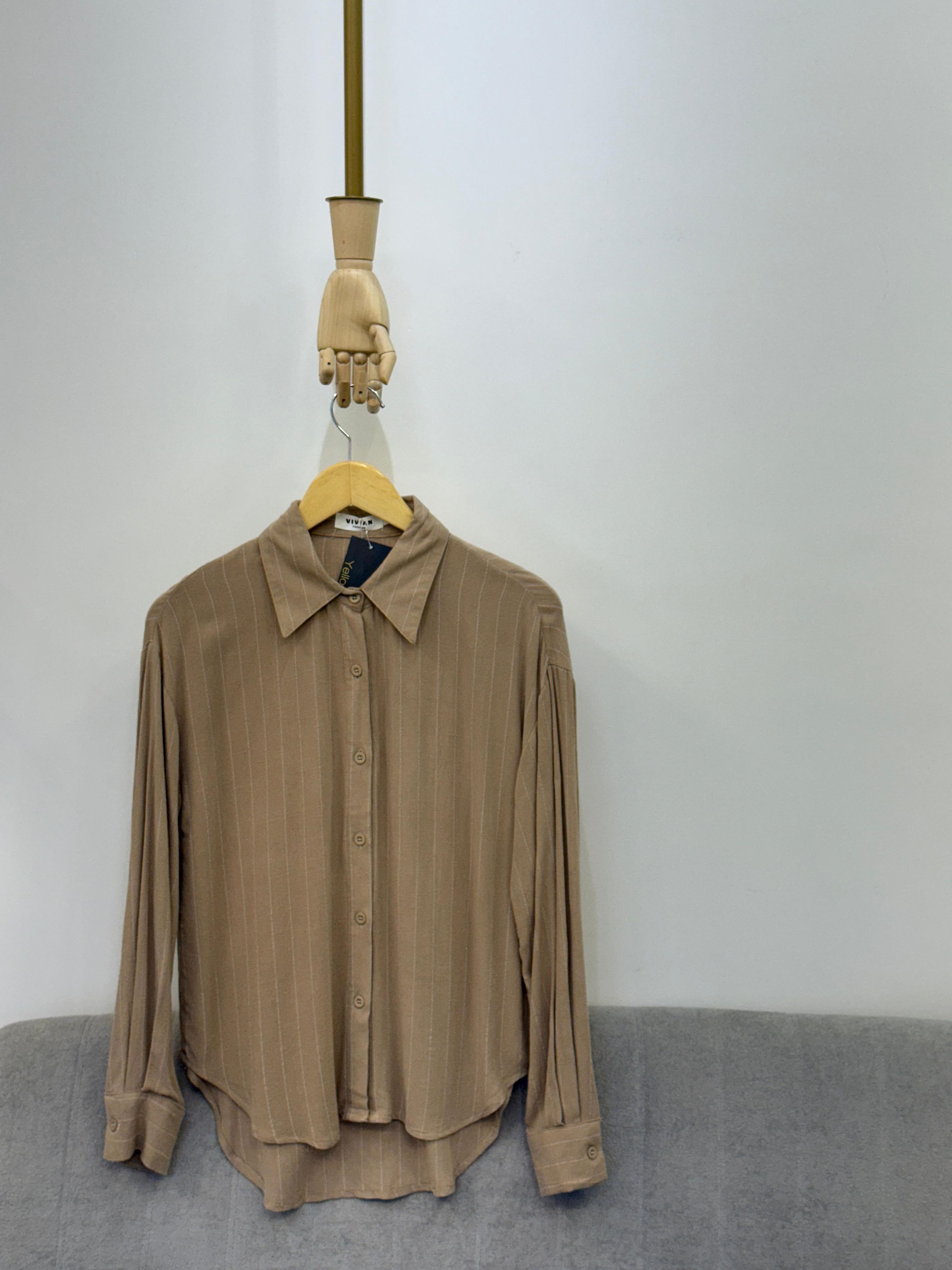 Camisa Linho Misto Risca de Giz - Bege