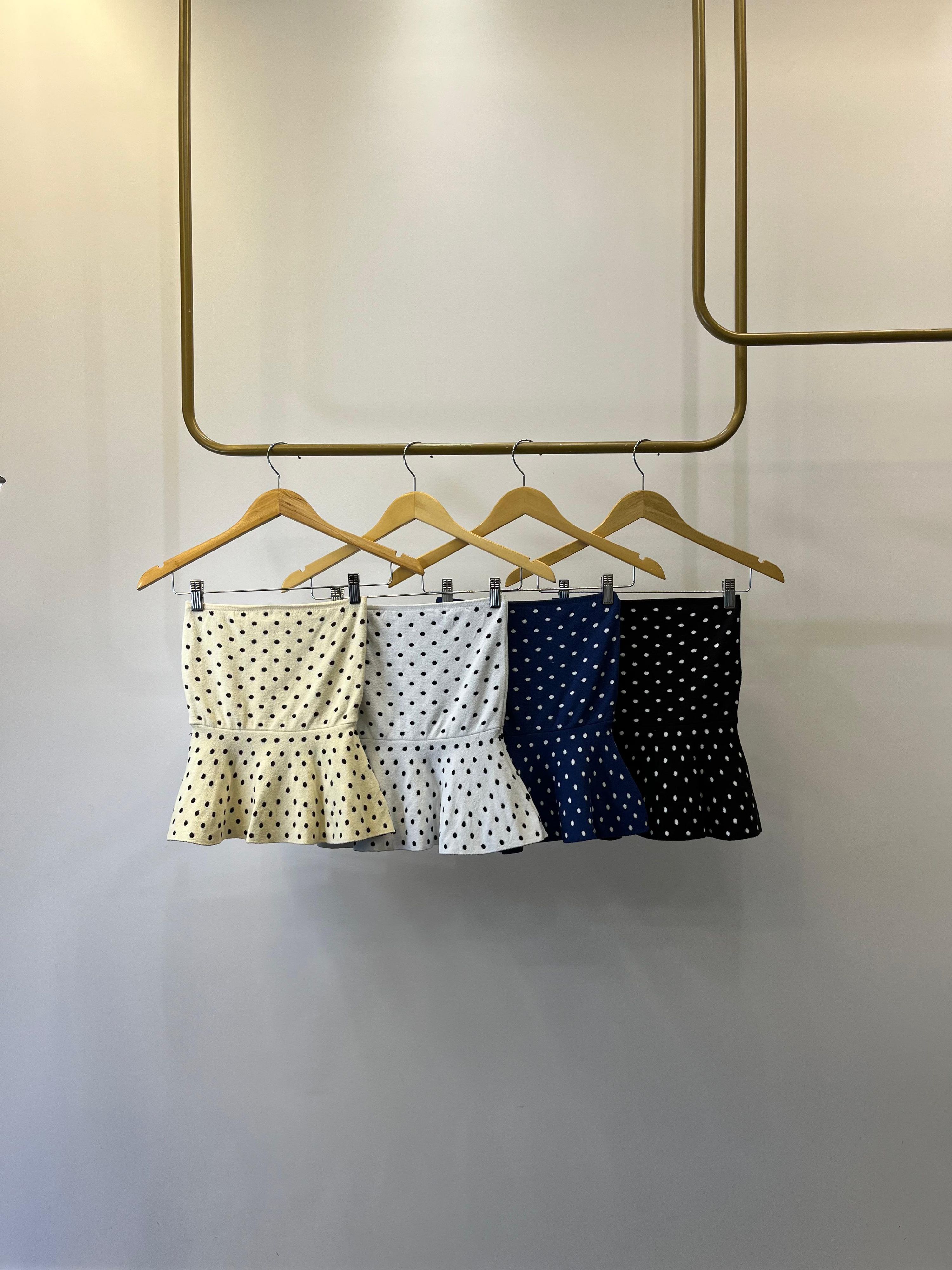 Tomara que Caia Fio Modal Poá - Peplum - Preto com Poá Branco 