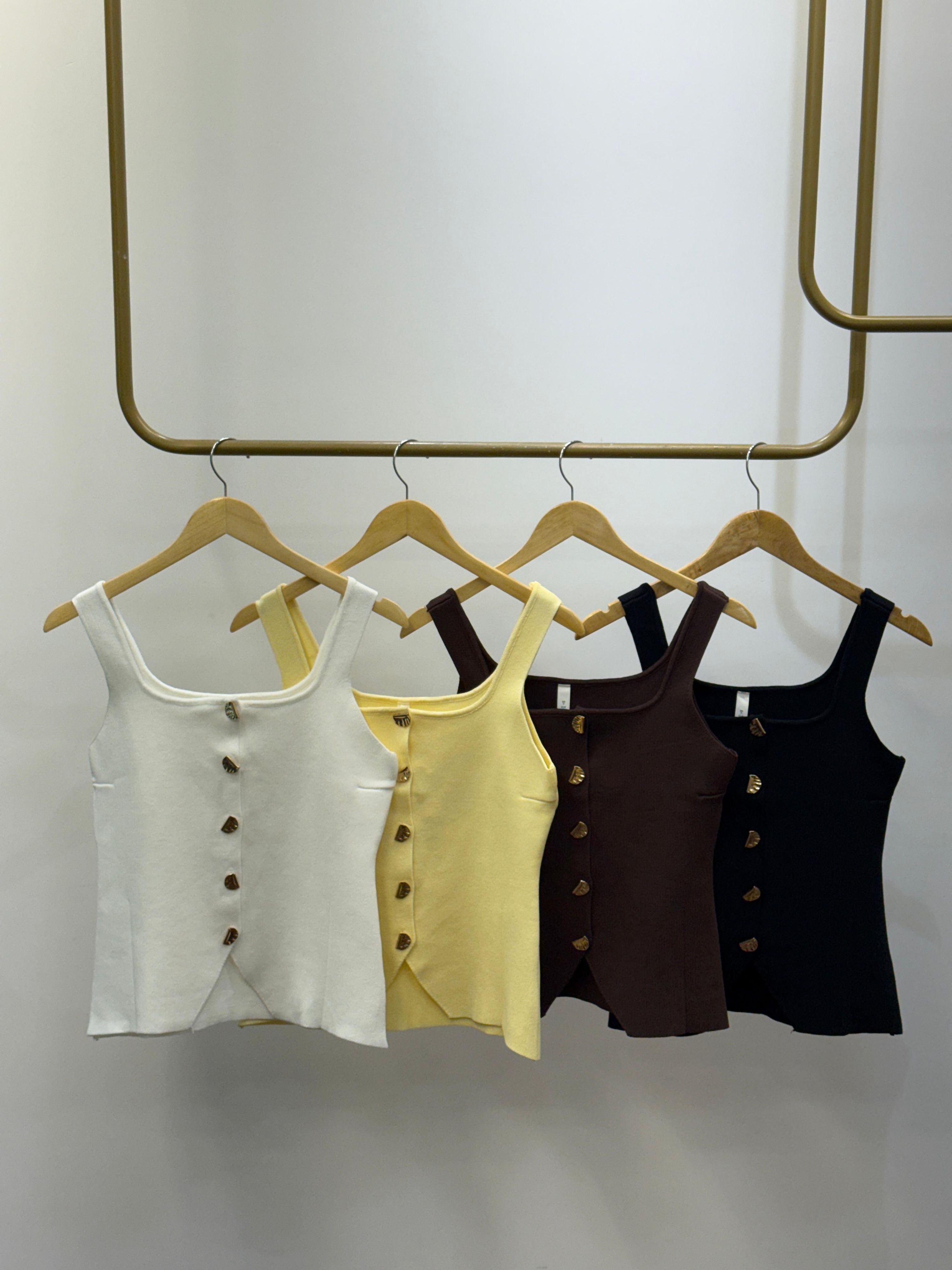Blusa Tricot Eduarda Botões Orgânicos - Off White