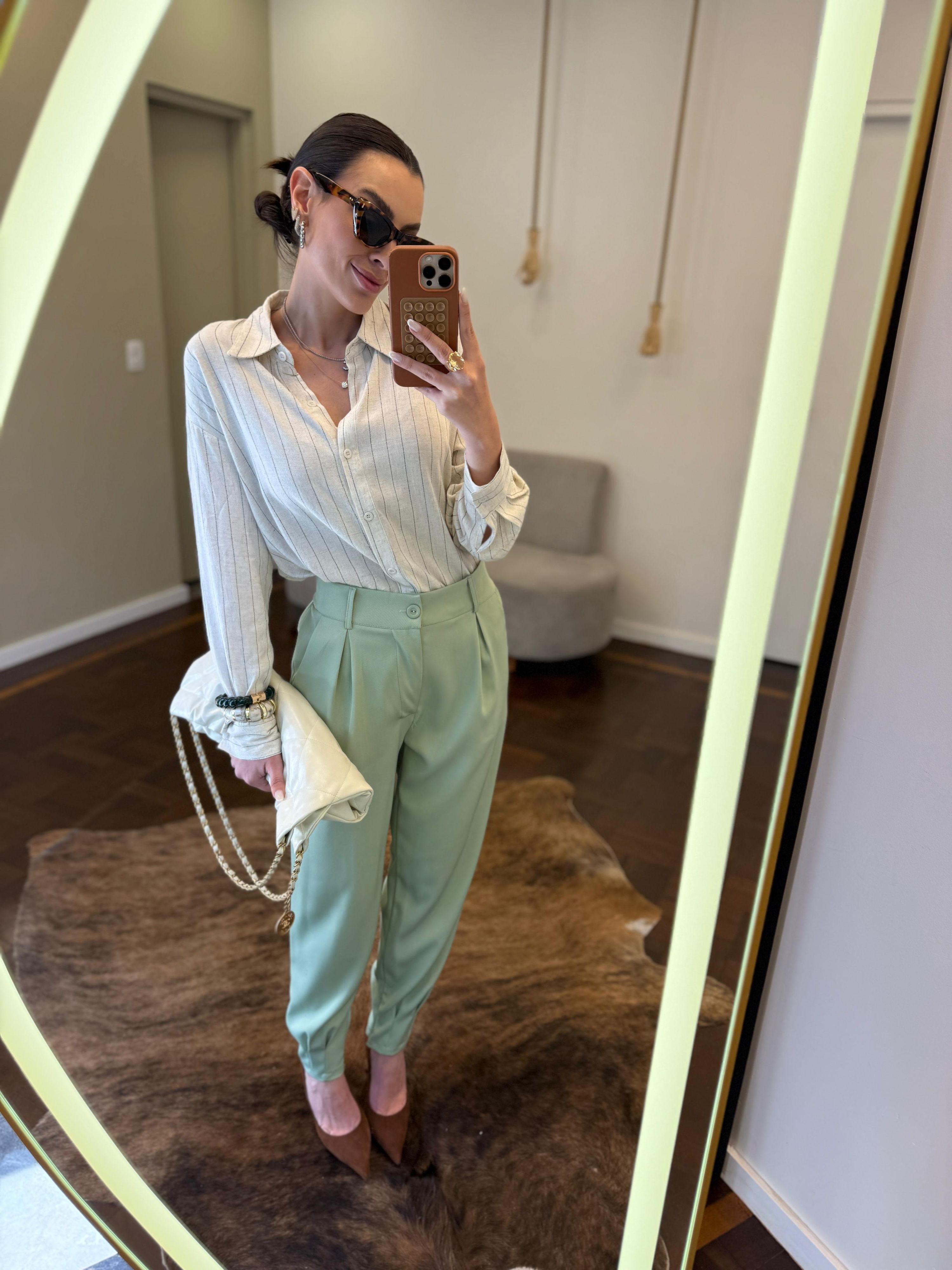 Calça Alfaiataria Cenoura Zíper - Verde 