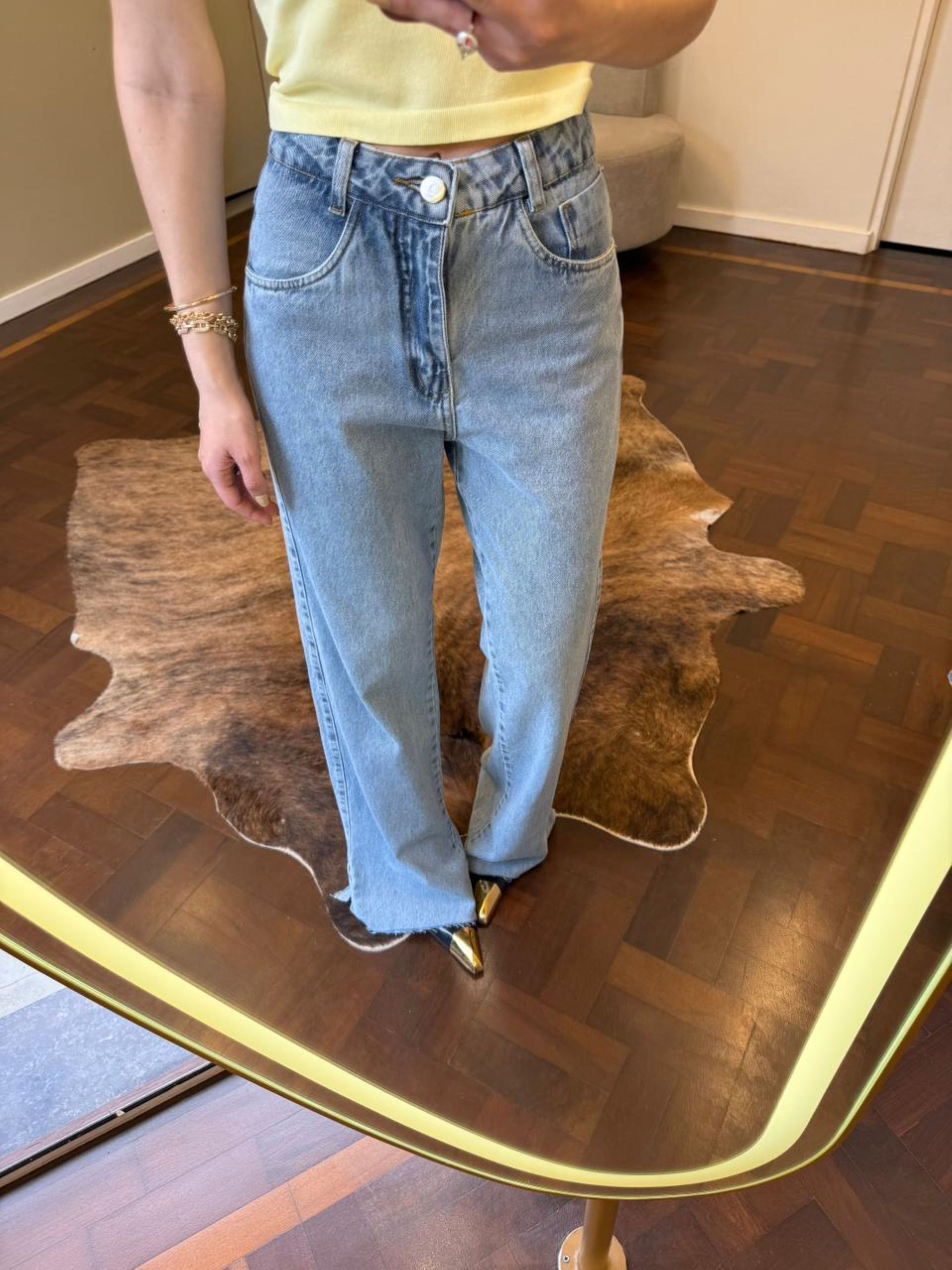 Calça Jeans Wide Leg Abertura Barra Jackie 