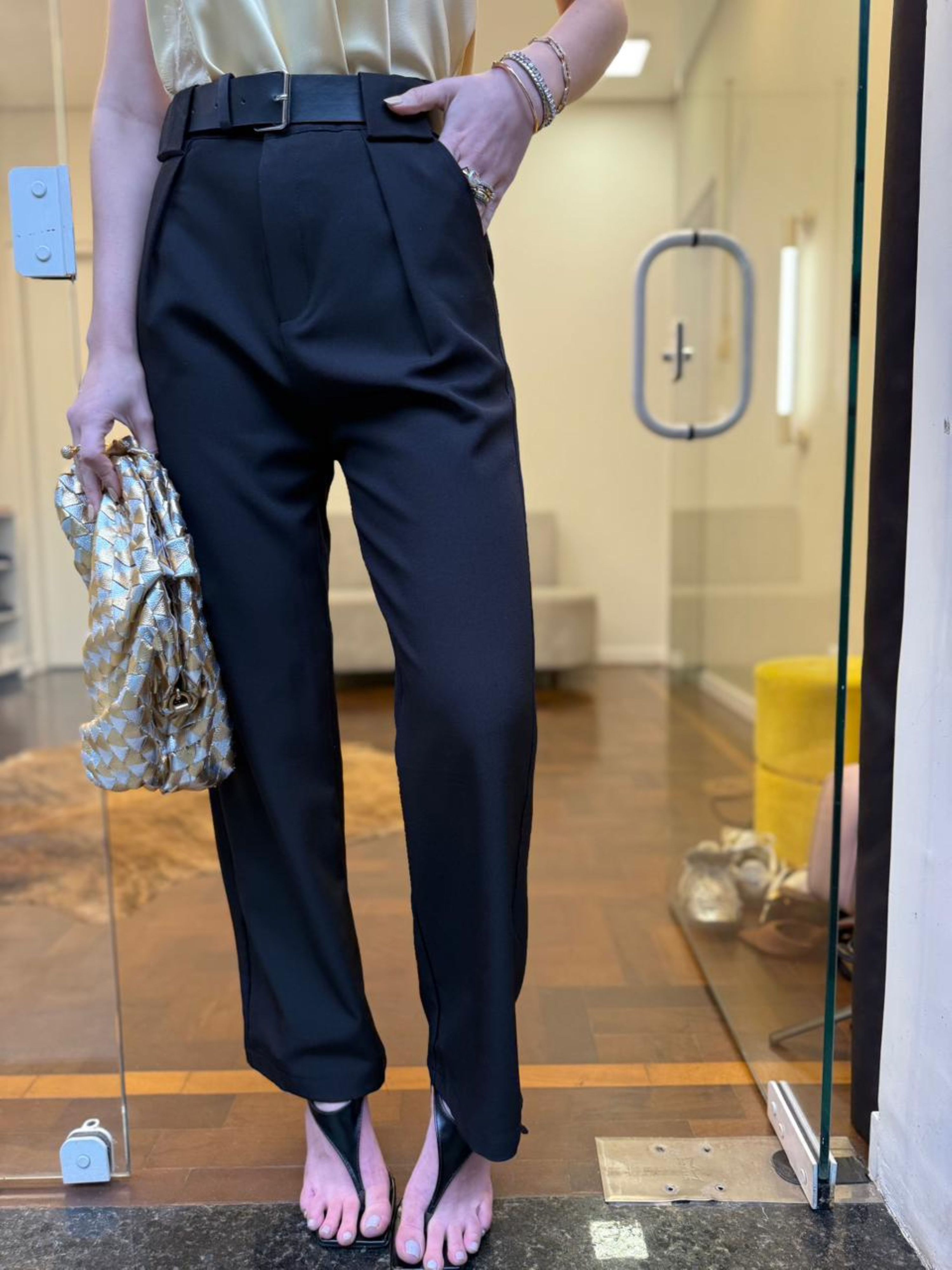 Calça Alfaiataria Istambul - Preta