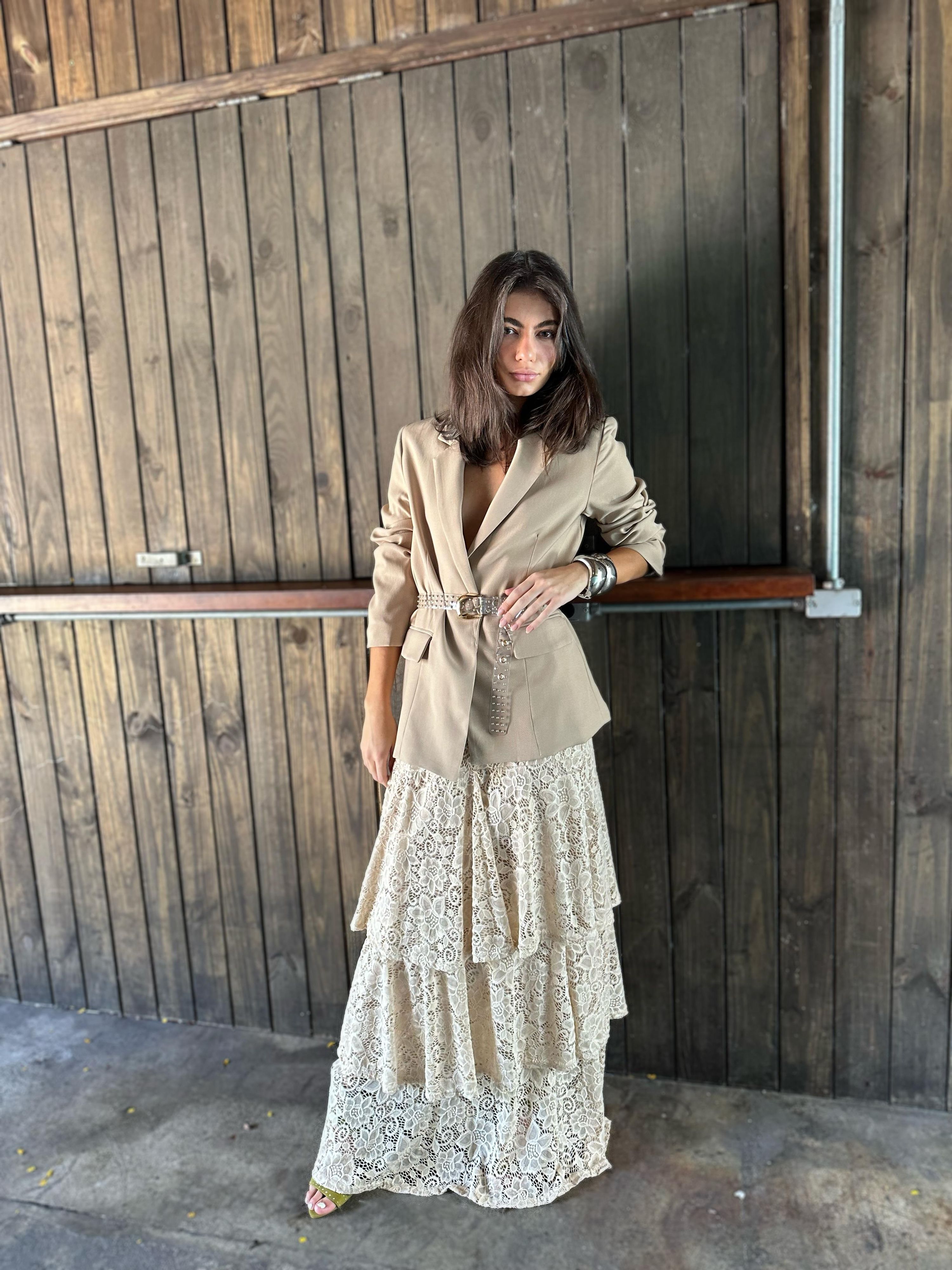 Saia Longa Renda Camadas Lorena - Nude