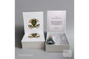 Caixa impressa para homenagem de formatura - Ícone Design