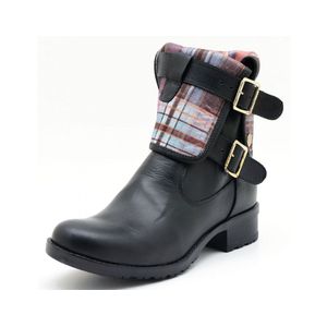 Coturno feminino de couro preto e estampa xadrez 9... - Atron Shoes