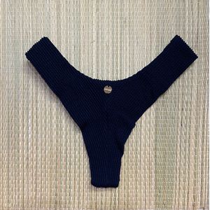 Tanga Fio em Dobra Preto Anarruga