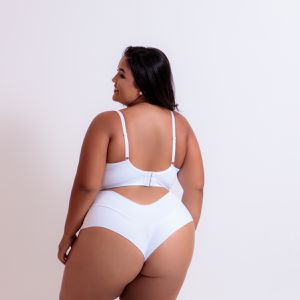 CONJUNTO PLUS SIZE EM MICROFIBRA ESTRUTURADO E REFORÇADO 