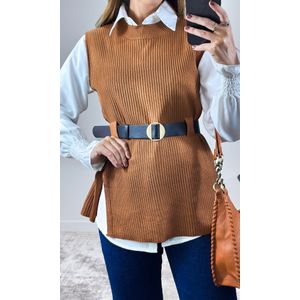 Camisa com Colete Tricô e Cinto - Caramelo
