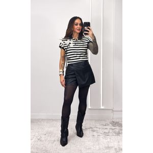 Blusa Listrada com Flor Tule - Off/Preto