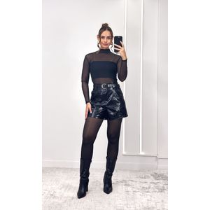 Short Courino Croco com Cinto - Preto