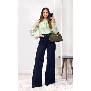 Camisa Crepe com Babado e Renda - Verde Claro