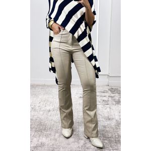 Blusa Tricô Assimétrica Listrada - Off/Azul Marinho