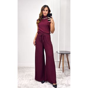 Conjunto Texturizado Blusa Cavada e Calça - Bordô